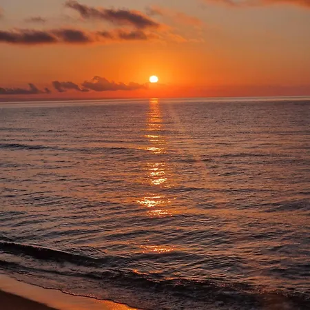 Sea View -10 Min To Beach -Weekend Spa Access -Garage Incl فارنا