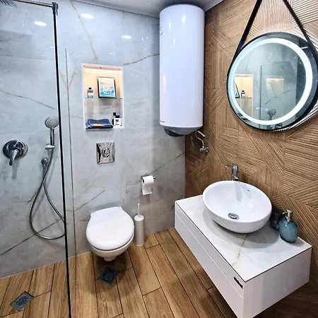 Apartmán Sea View -10 Min To - Pool -garage Incl *