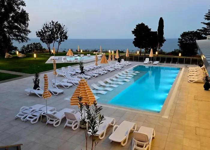 Lejlighed Sea View -10 Min To -weekend Access -garage Incl Varna