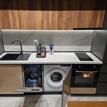 Appartement Sea View -10 Min To Beach -Weekend Spa Access -Garage Incl